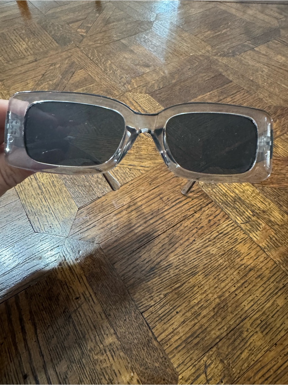 Clear Rectangular Frame Sunglasses - Transparent